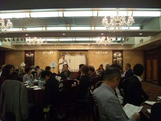 日本酒に堪能～『関西のむりえ協会』の集い